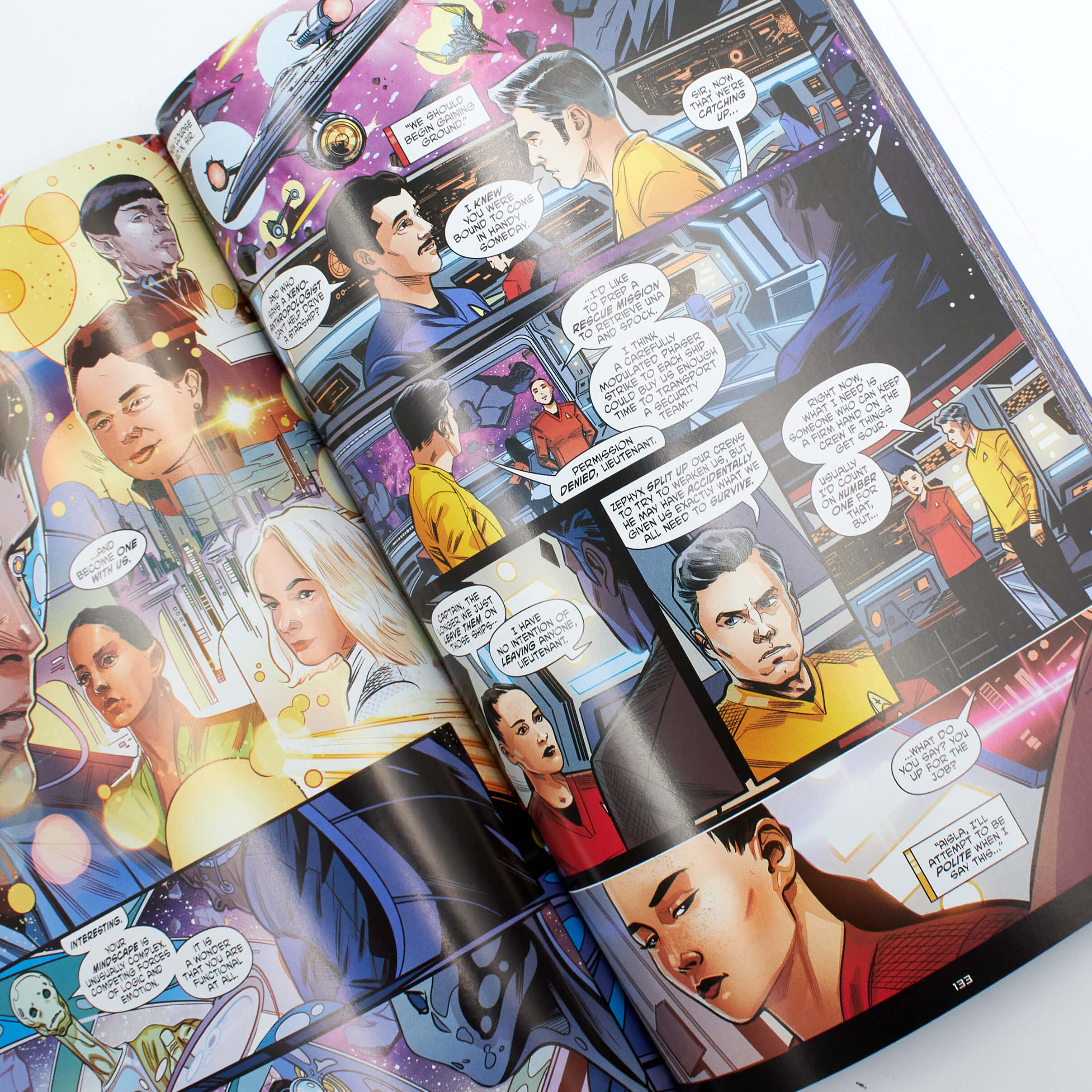 Star Trek: Strange New Worlds Omnibus, Vol. 1 - Image 2